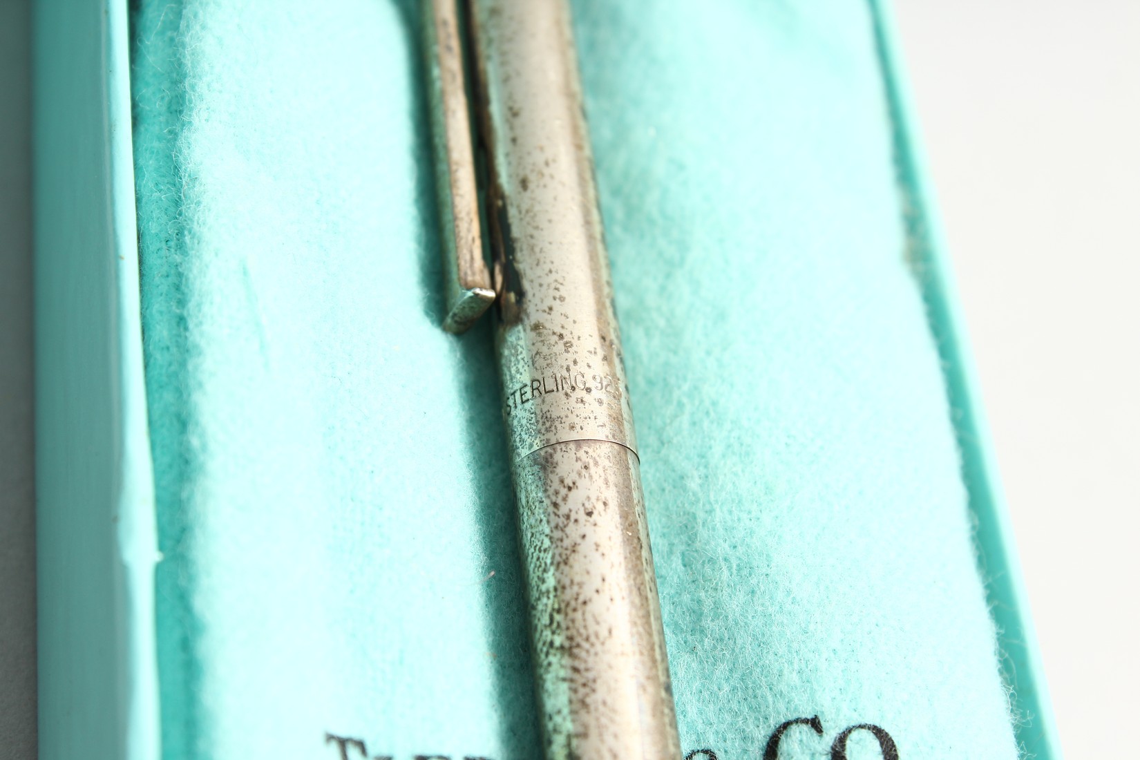 A TIFFANY SILVER PEN in a Tiffany box. - Image 3 of 4