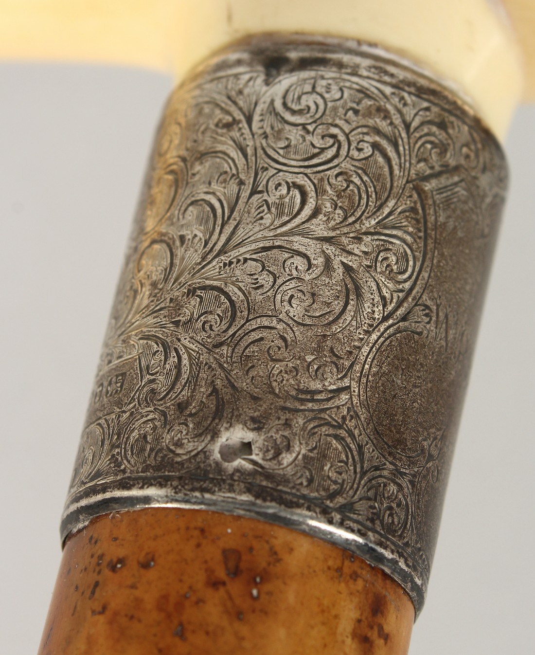 A GOOD VICTORIAN CARVED IVORY HANDLE WALKING STICK with silver band. - Image 10 of 15