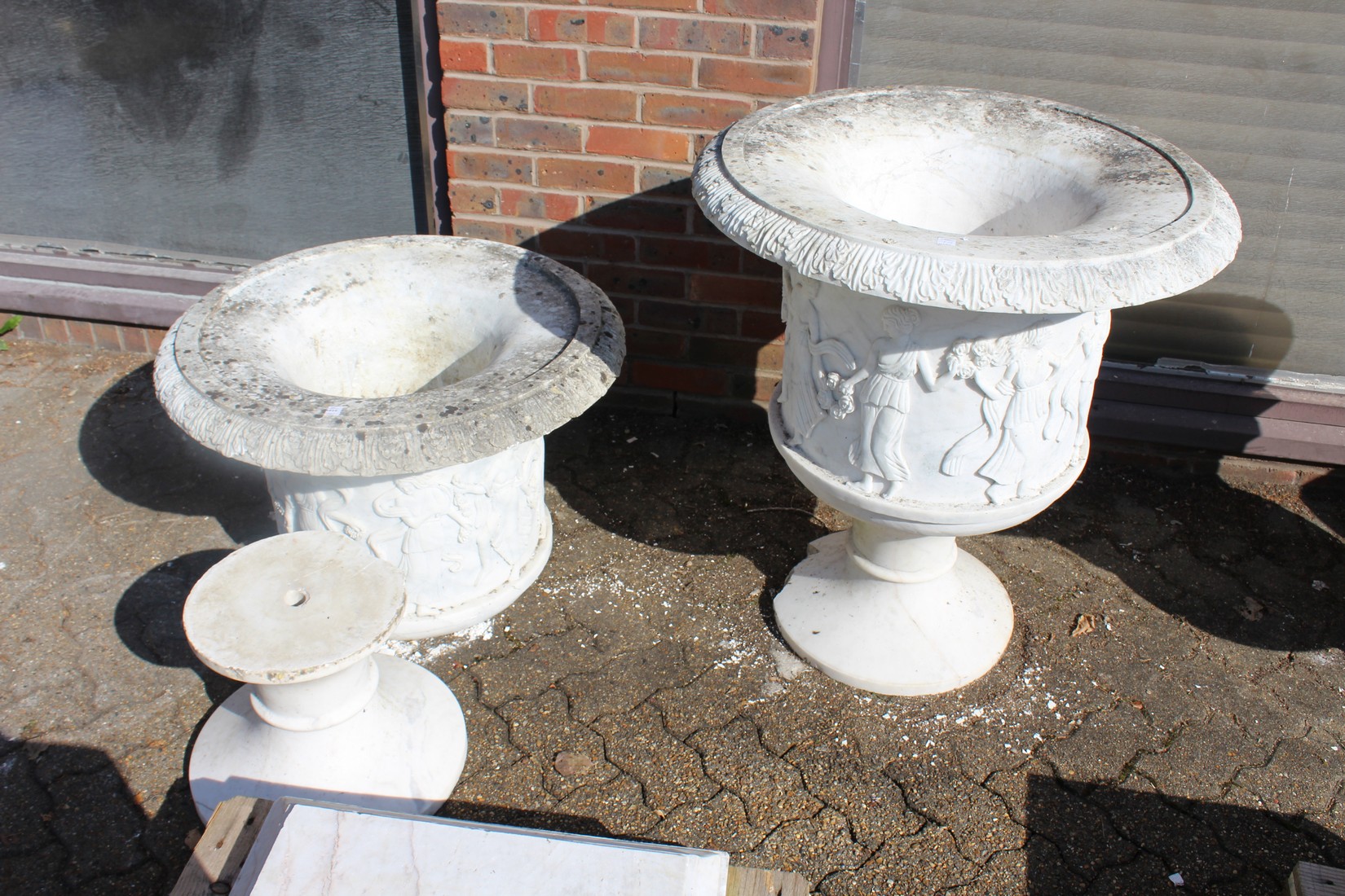 A VERY GOOD PAIR OF ITALIAN CARVED WHITE MARBLE CAMPAGNA URNS ON STANDS 2ft 5ins high stand 2ft