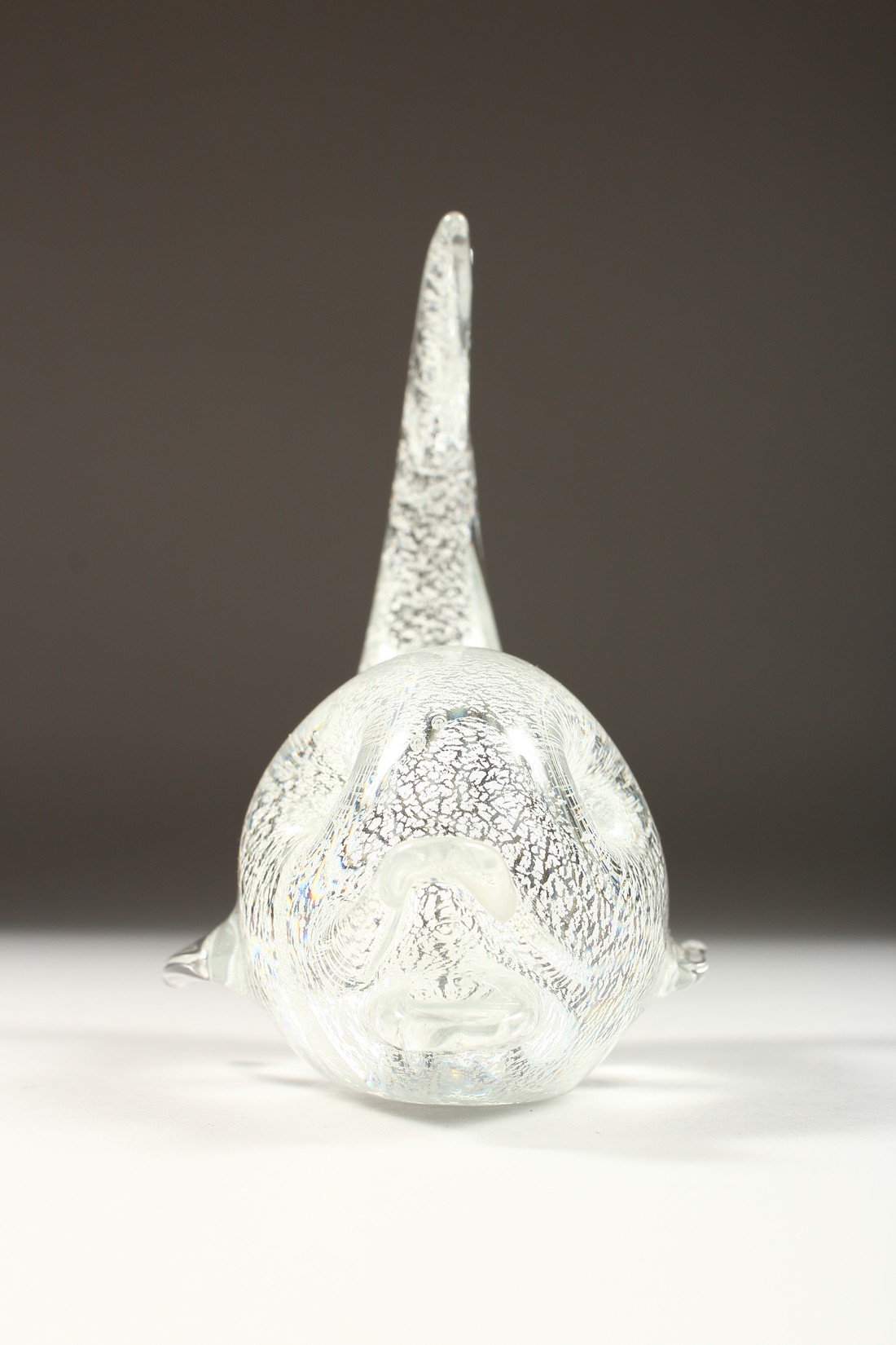 A SPECKLED GLASS DOLPHIN 6ins high. - Image 3 of 6