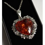 A SILVER AMBER SET, HEAVY SHAPED NECKLACE.