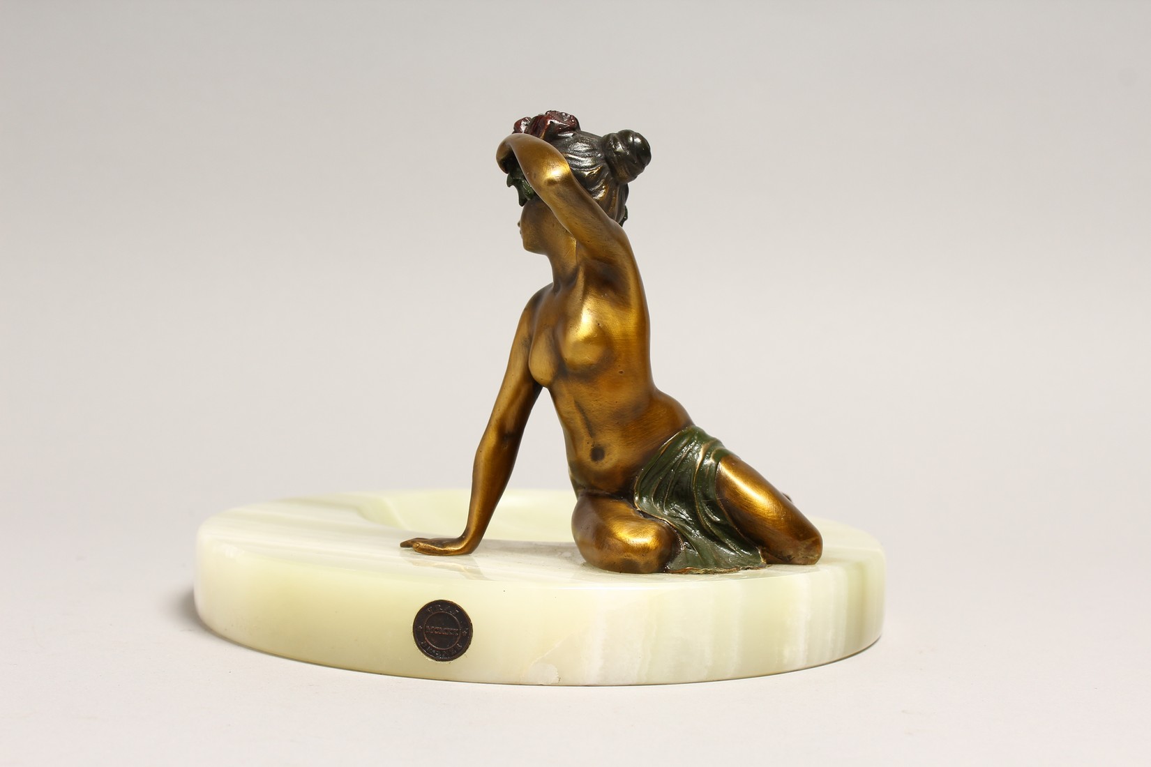 A BRONZE AND ONYX TRINKET TRAY - Image 4 of 6