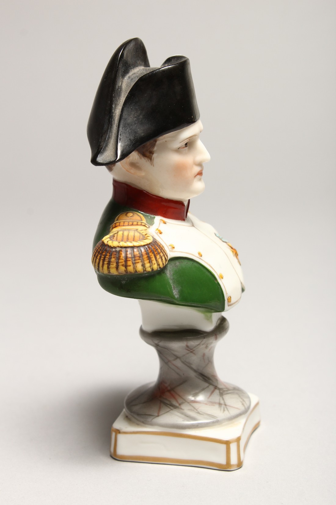 A SAMSON OF PARIS PORCELAIN BUST OF NAPOLEON 4.75ins high. - Image 4 of 5