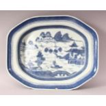 AN 18TH / 19TH CENTURY BLUE & WHITE PORCELAIN MEAT PLATE - upon four raised feet with native