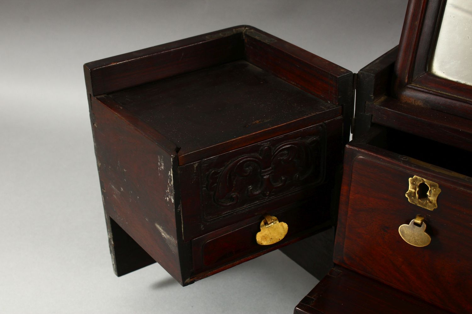 A LARGE CHINESE POSSIBLY ZITAN WOOD COSMETIC BOX, comprising a hinged rising mirror, six drawers and - Image 3 of 9