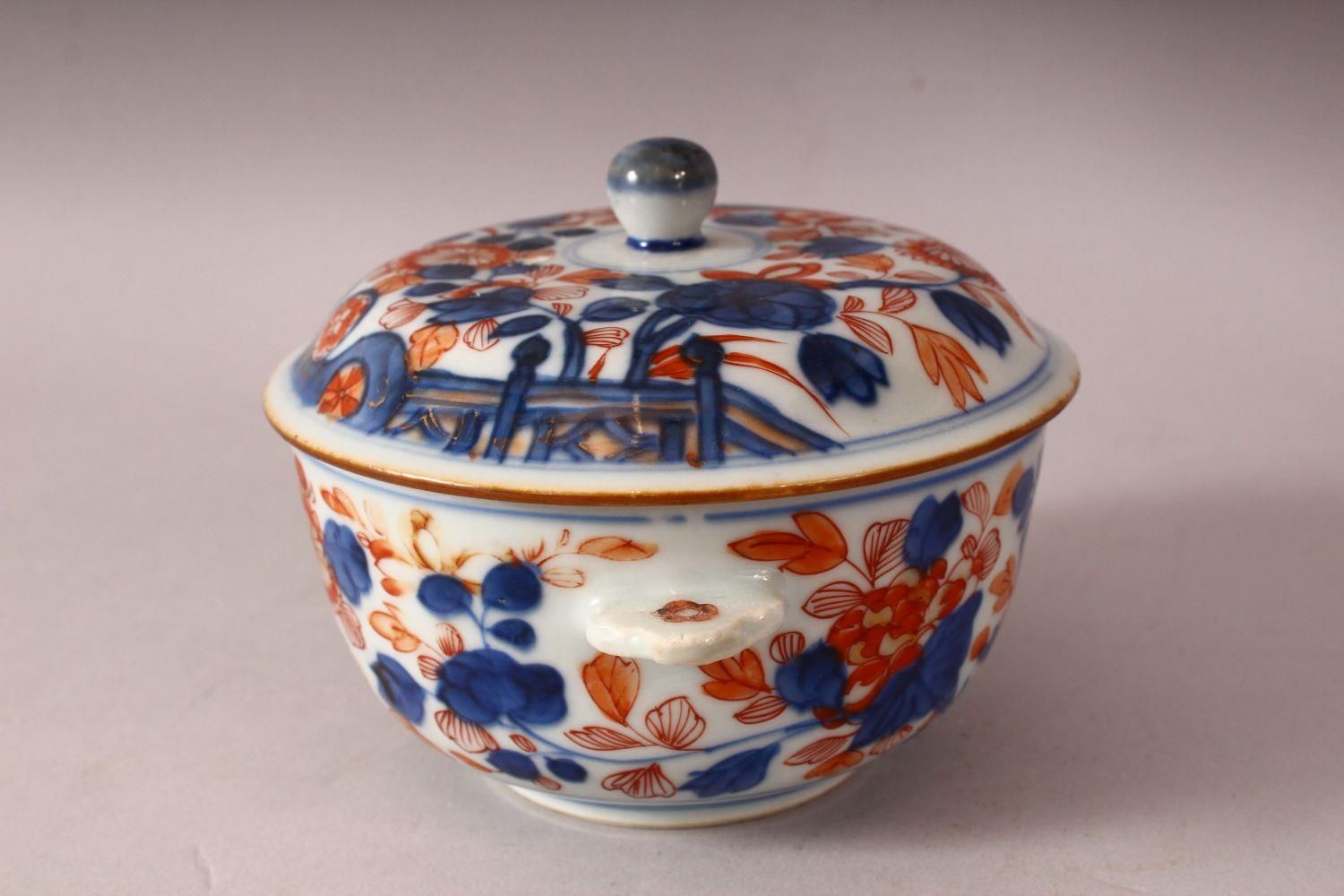 A 19TH CENTURY CHINESE PORCLELAIN ECULE & COVER - decorated with typical imari palate depicting - Image 2 of 6