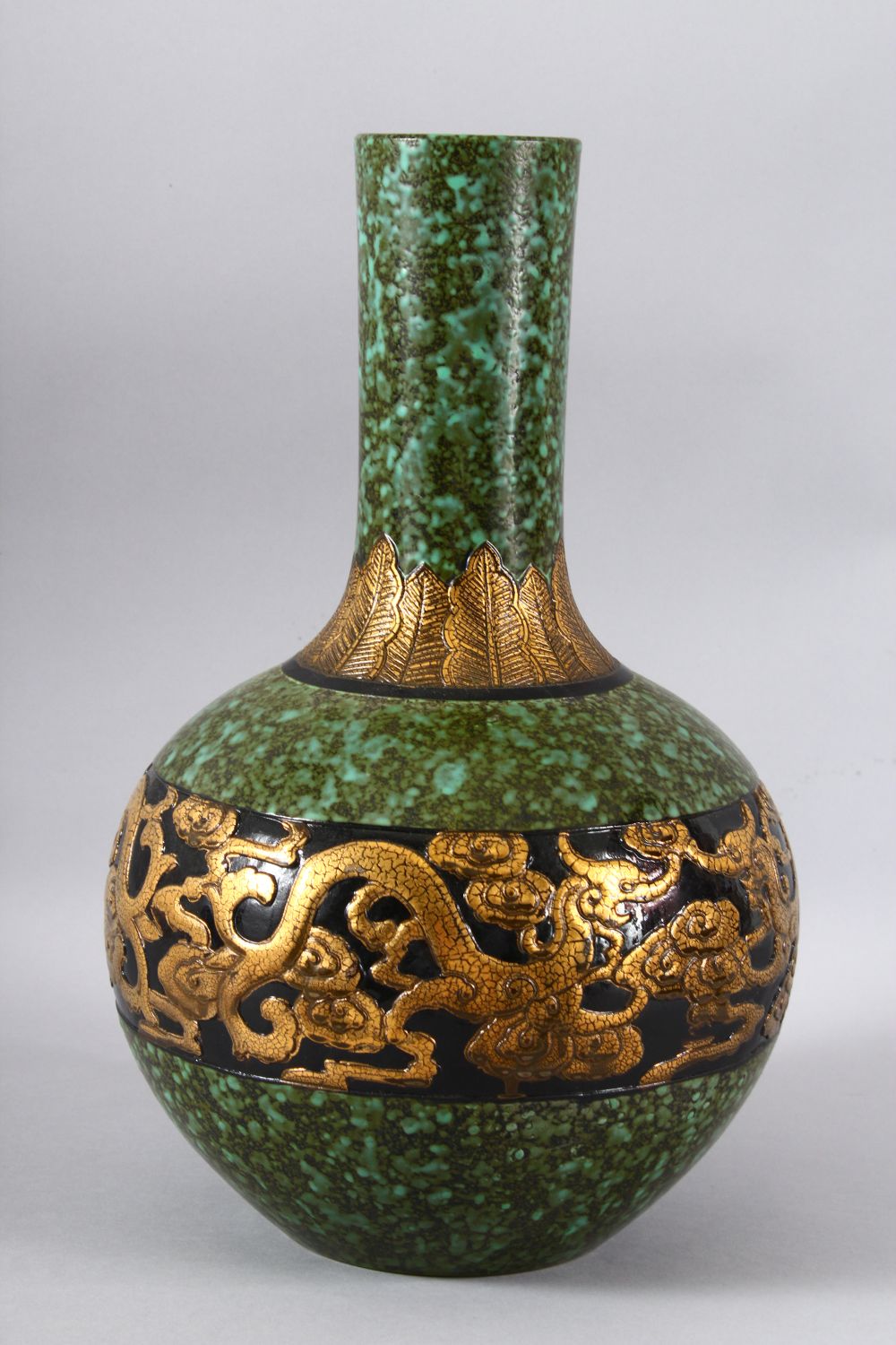 A LARGE CHINESE CELADON GROUND BALUSTER VASE, with unusual glaze, the body with a band of crackle - Image 4 of 7