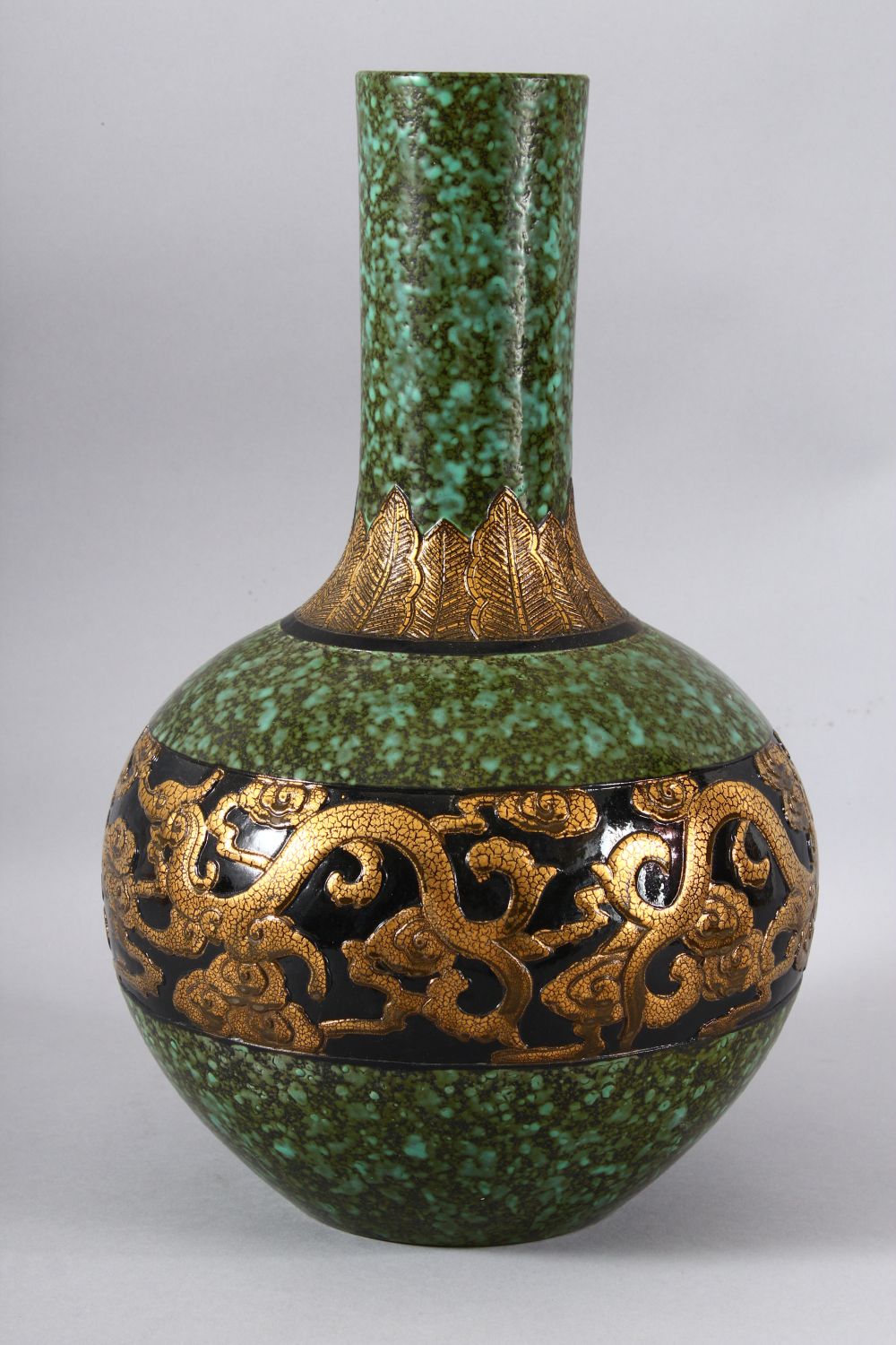 A LARGE CHINESE CELADON GROUND BALUSTER VASE, with unusual glaze, the body with a band of crackle - Image 3 of 7