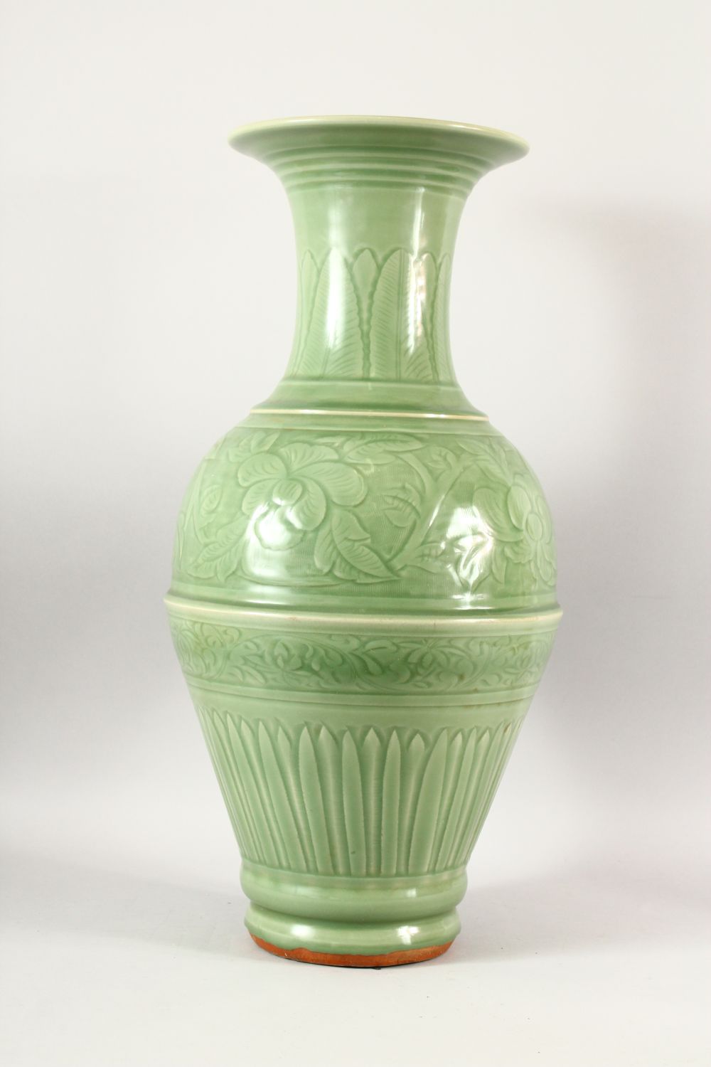 A VERY GOOD LARGE CHINESE CELADON VASE, with panels of flowers and fluted base, 64cm high. - Image 3 of 6