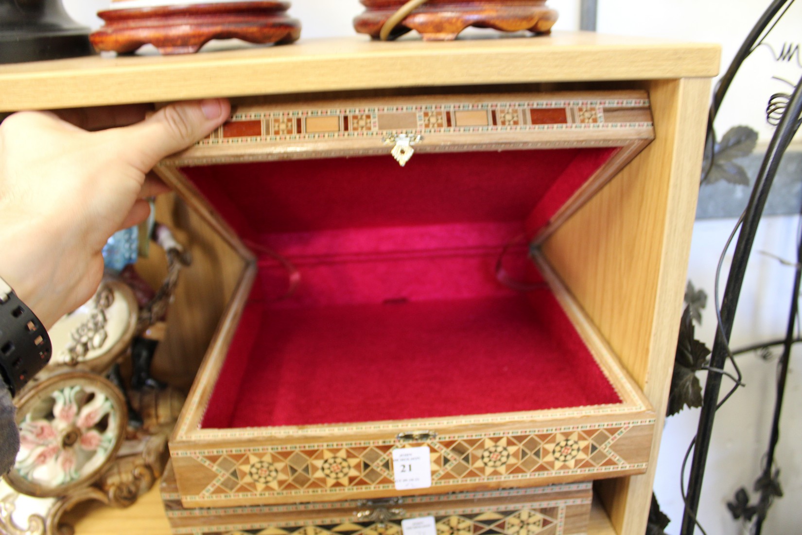 A pair of eastern inlaid jewellery boxes. - Image 3 of 3