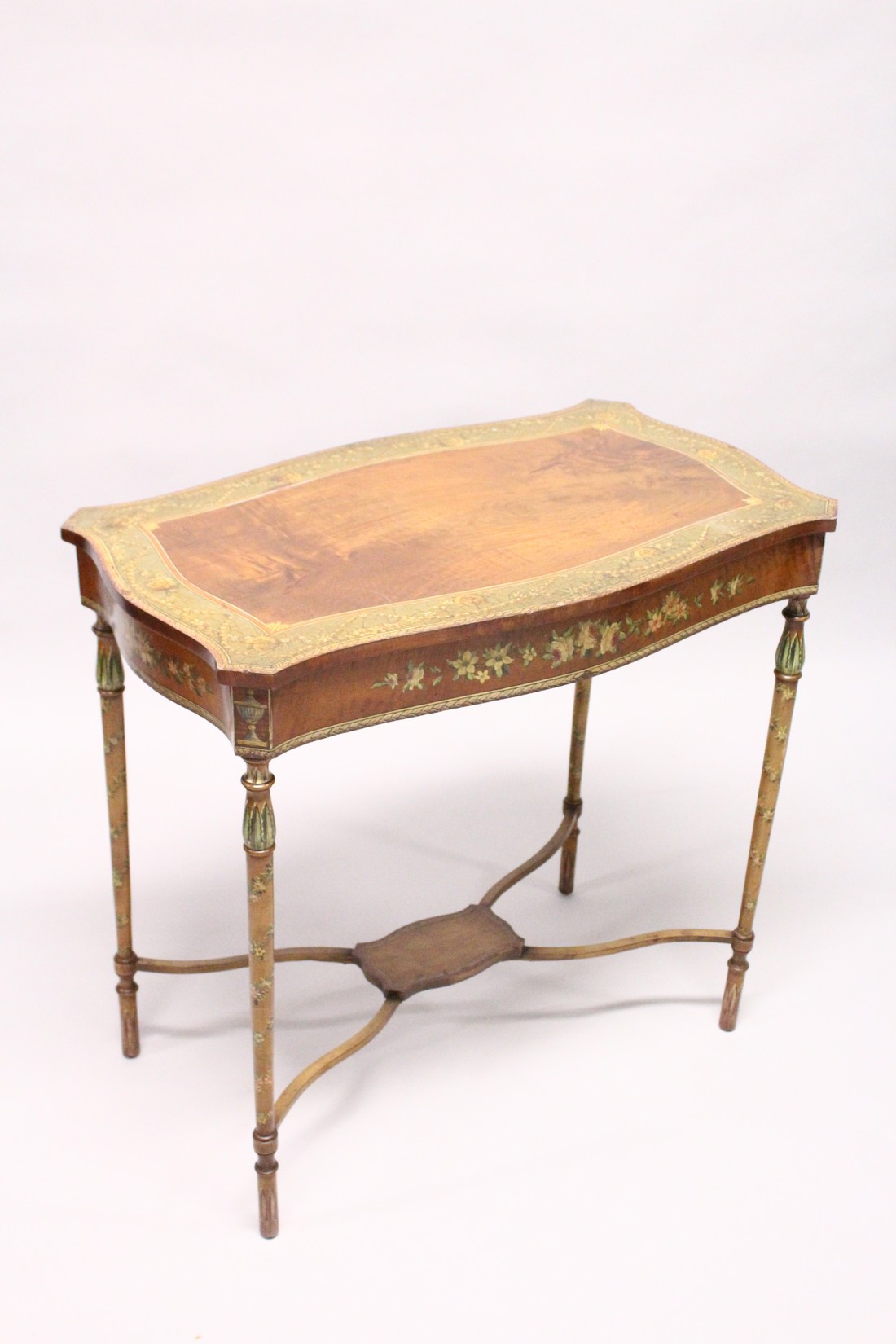 A GOOD EDWARDIAN SATINWOOD AND PAINTED OCCASIONAL TABLE of serpentine outline, the border, frieze - Image 4 of 6