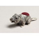 A NOVELTY SILVER BEAVER PIN CUSHION.