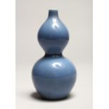 A SMALL CHINESE BLUE DOUBLE GOURD VASE, square mark in blue.