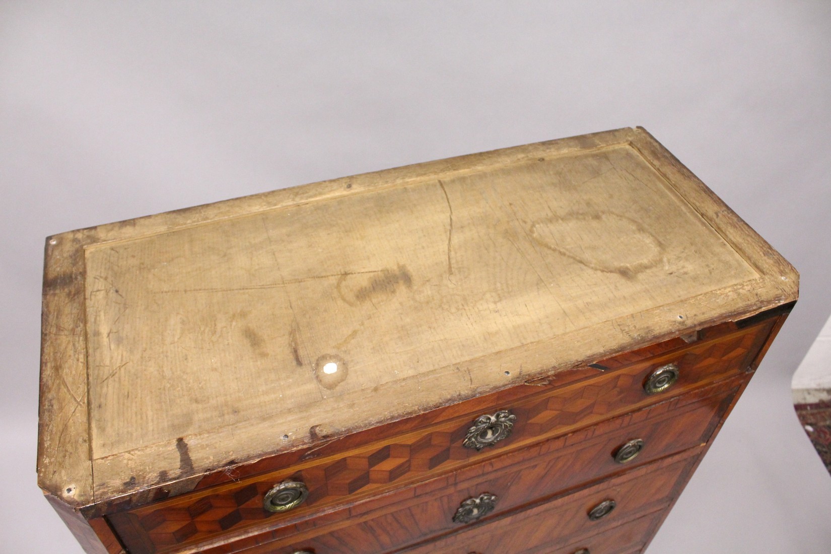 AGOOD 18TH / 19TH CENTURY FRENCH KINGWOOD AND MARBLE TALL CHEST, with a variagated rouge marble top, - Image 5 of 7