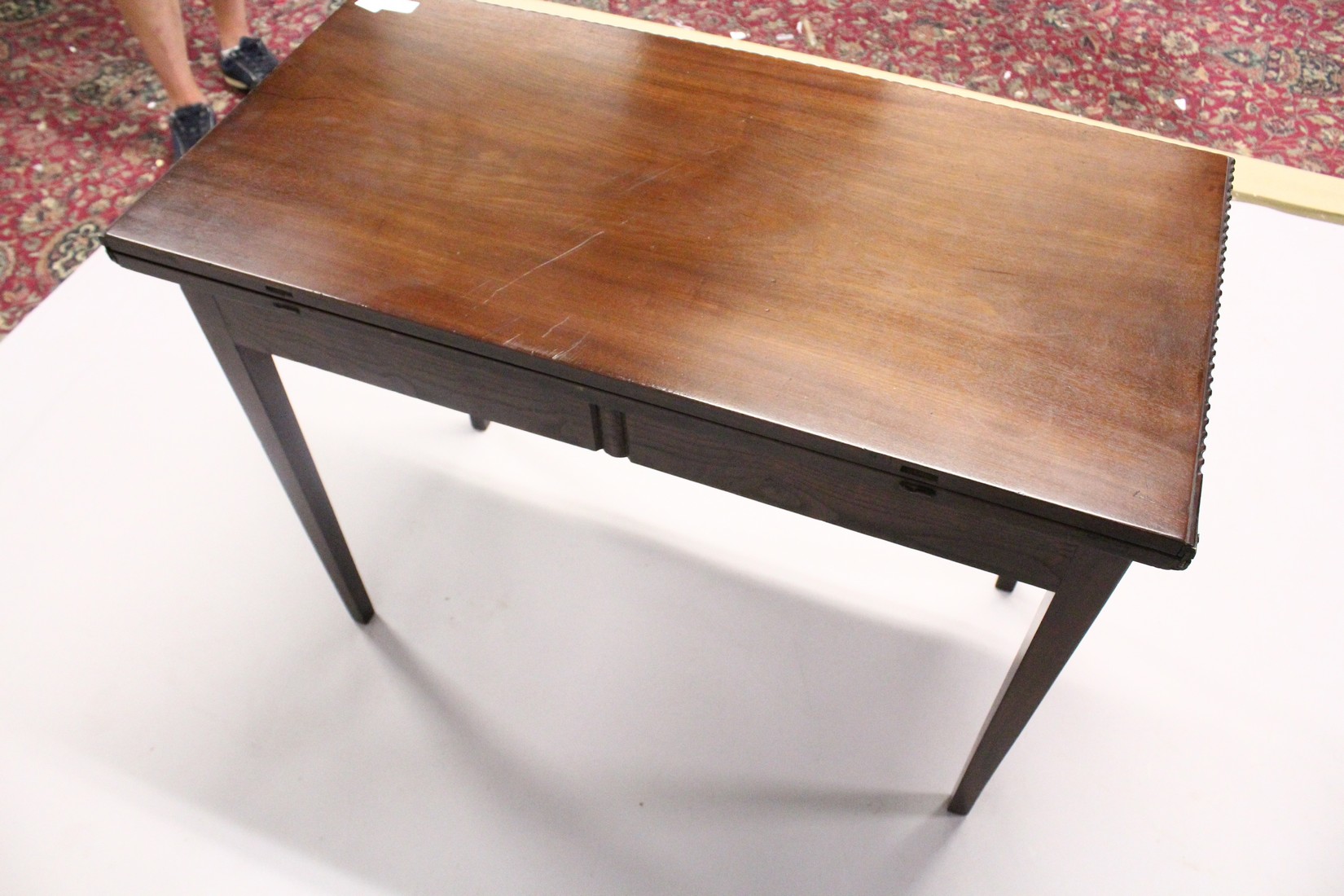 A GOOD GEORGE III MAHOGANY RECTANGULAR FOLDING TOP TEA TABLE with blind fret, curving and single - Image 6 of 7