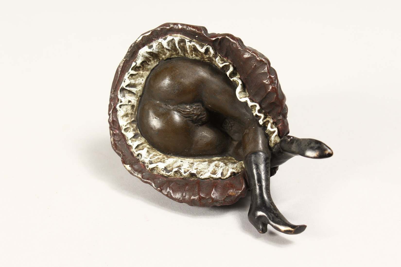 A BRONZE SEATED EROTIC GIRL - Image 3 of 3