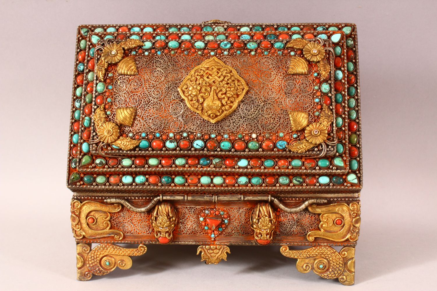 A TIBETAN MOUNTED AND INLAID METAL CASKET, the body with openwork style inlay, with gilt raised - Image 5 of 7