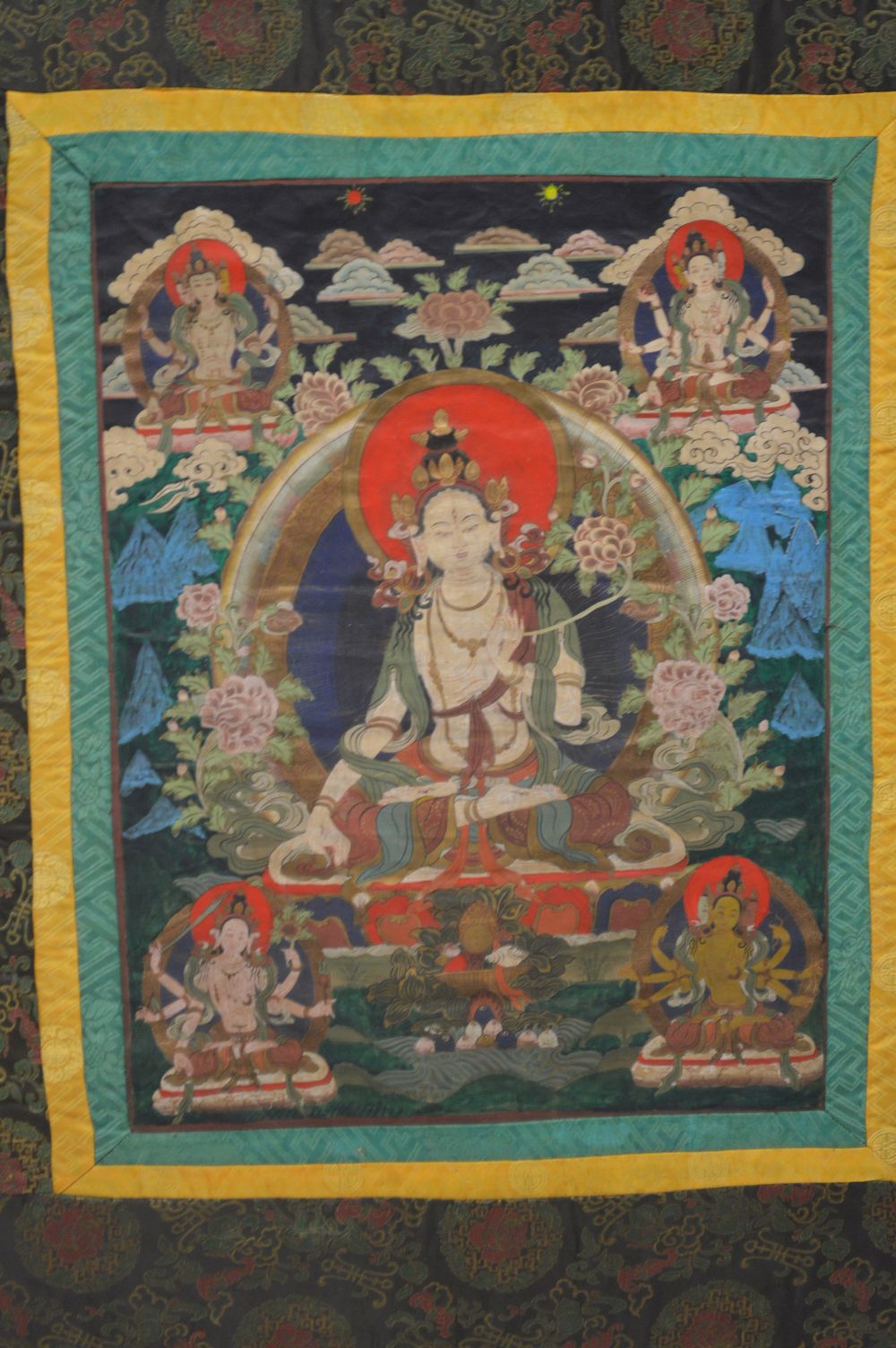 A GOOD LARGE 20TH CENTURY TIBETAN THANKA, mounted and framed, 120cm x 100cm. - Image 2 of 6
