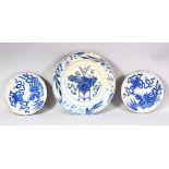A MIXED LOT OF THREE CHINESE BLUE & WHITE PORCELAINS - comprising a pair of plates with phoenix bird