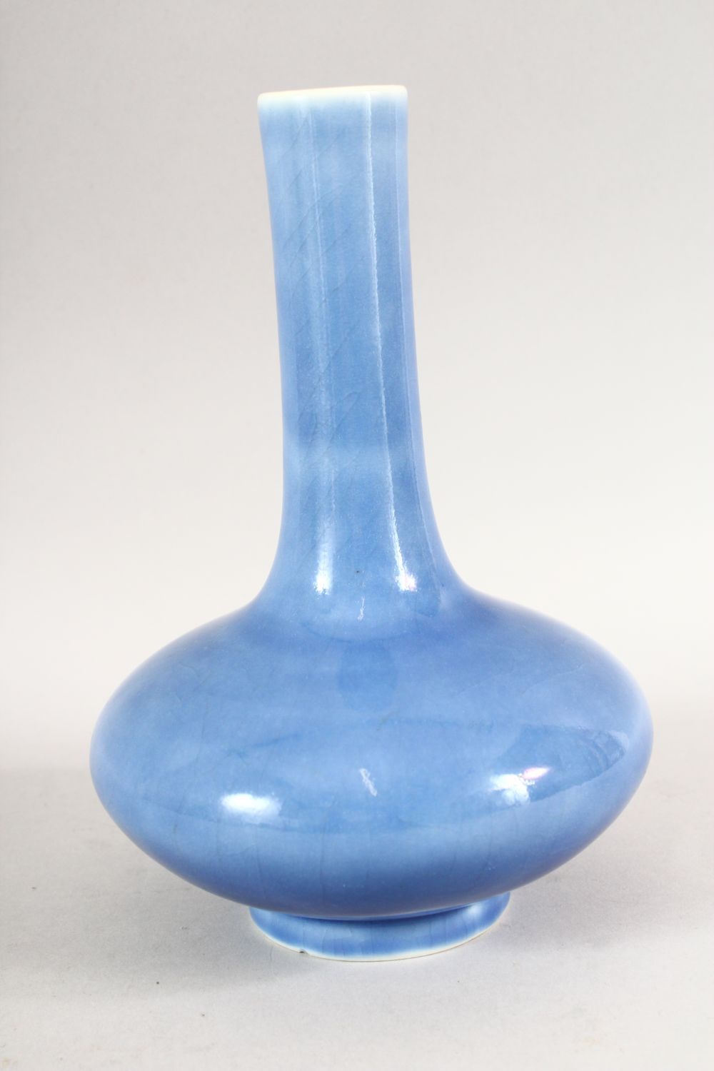 A GOOD BLUE GLAZE BULBOUS VASE, six character mark to base in blue, 22cm high. - Image 3 of 6