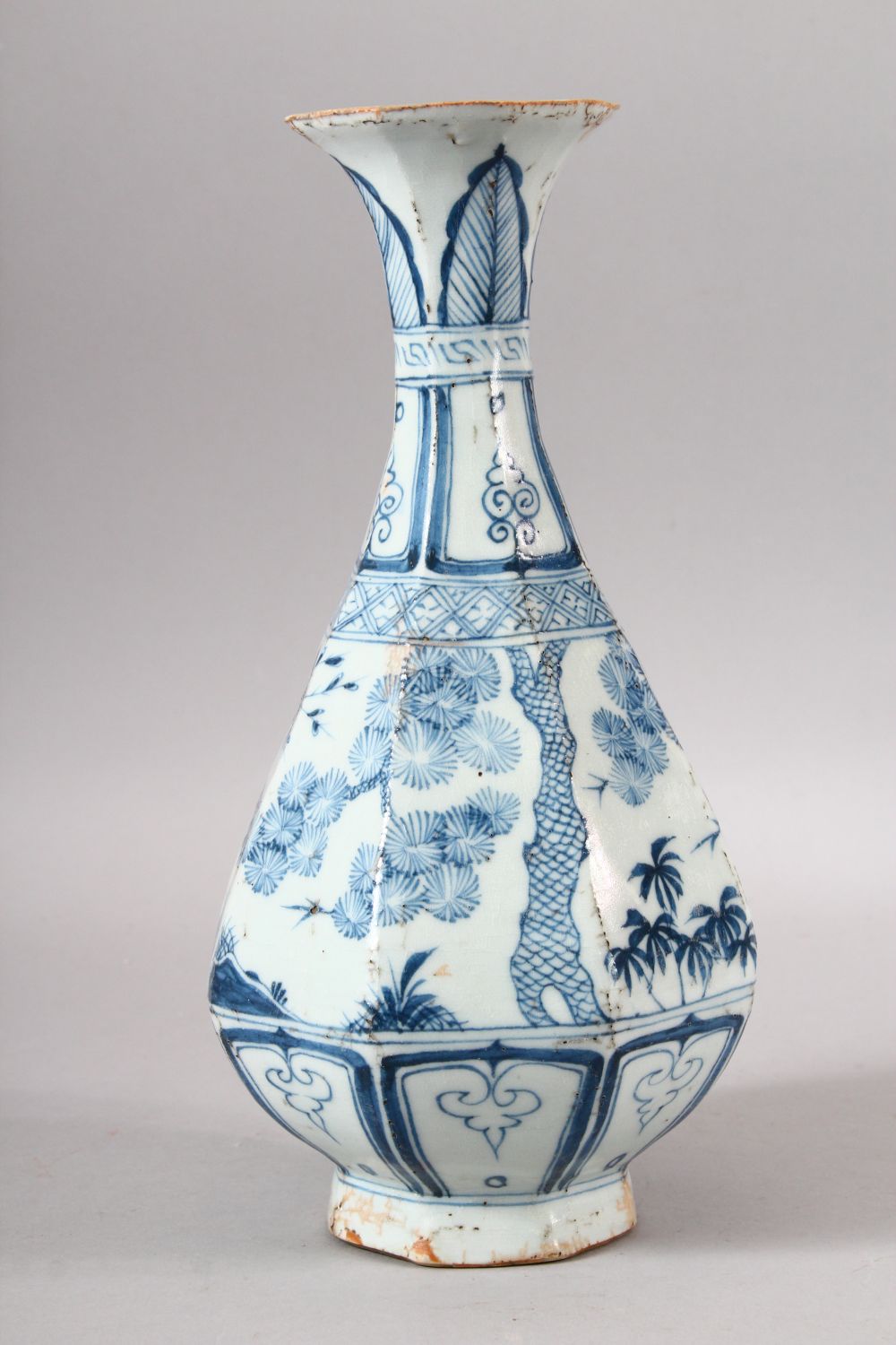 A CHINESE MING STYLE BLUE & WHITE PORCELAIN OCTAGONAL VASE - decorated with various native trees, - Image 3 of 6