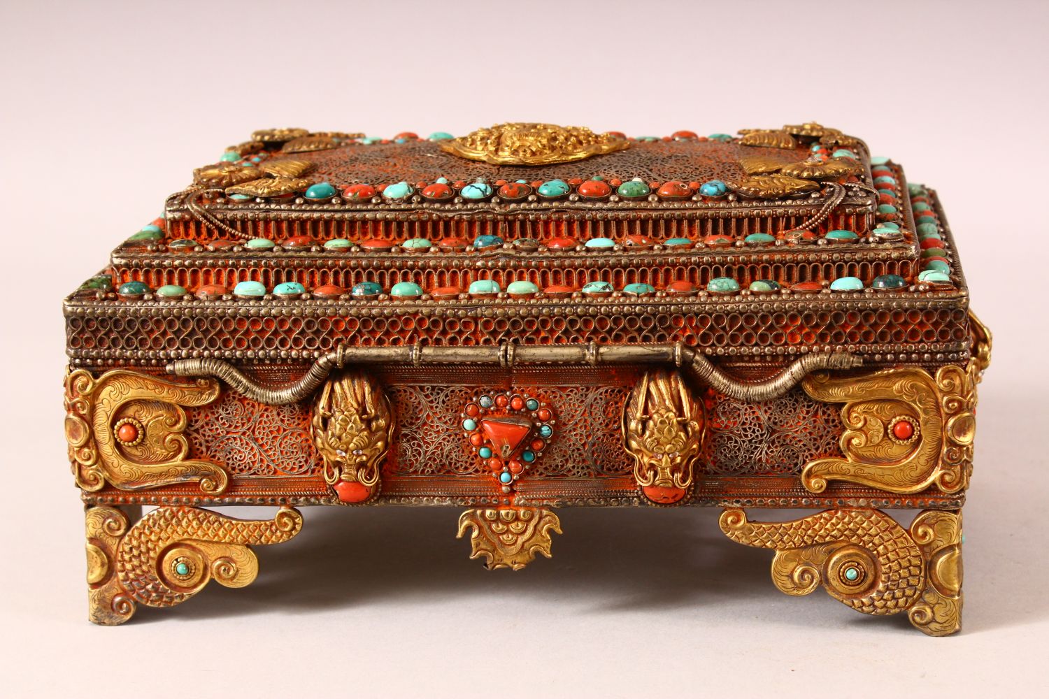 A TIBETAN MOUNTED AND INLAID METAL CASKET, the body with openwork style inlay, with gilt raised - Image 3 of 7