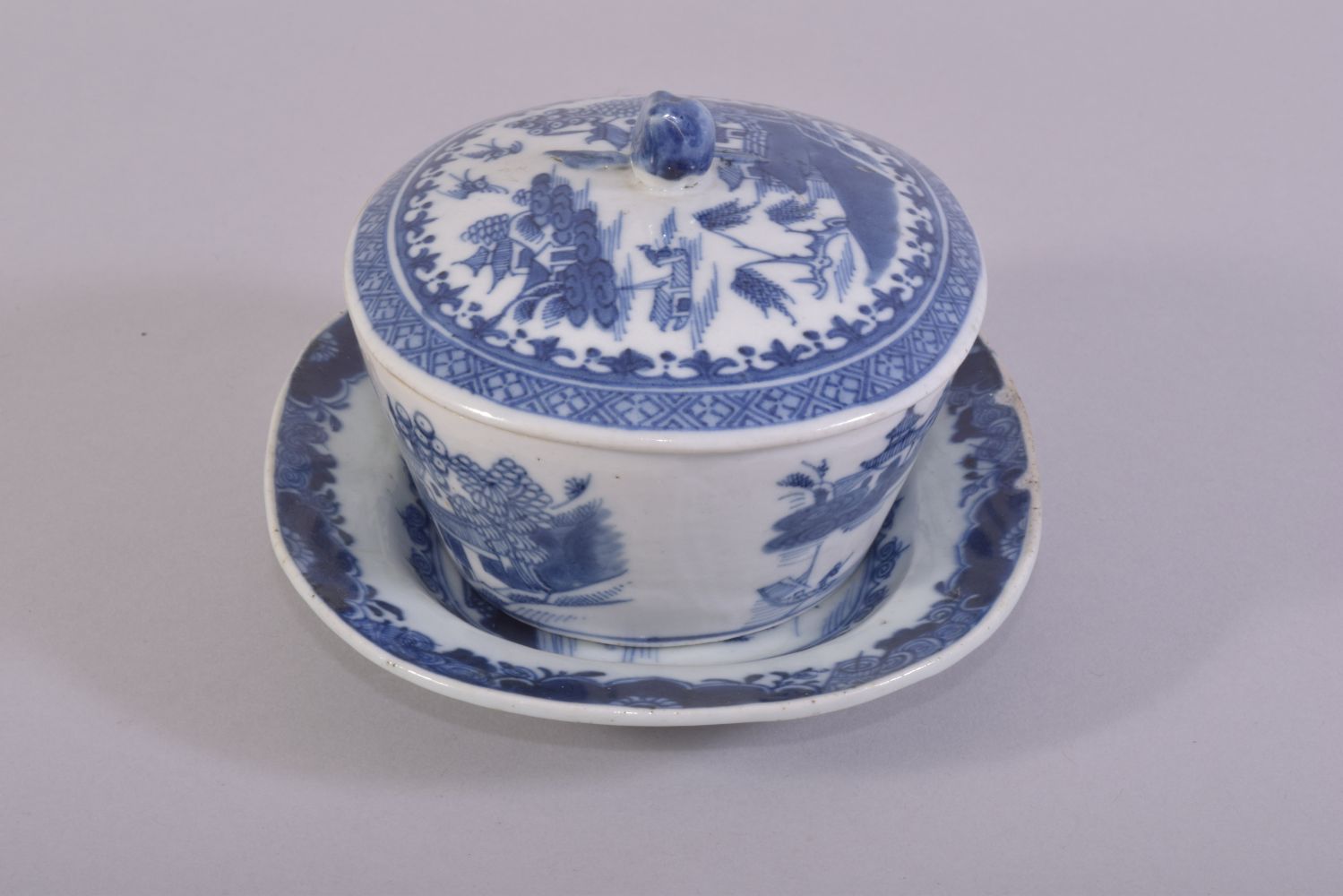 A CHINESE BLUE AND WHITE PORCELAIN BUTTER DISH AND SAUCER, painted with landscape scenes, the - Image 2 of 7