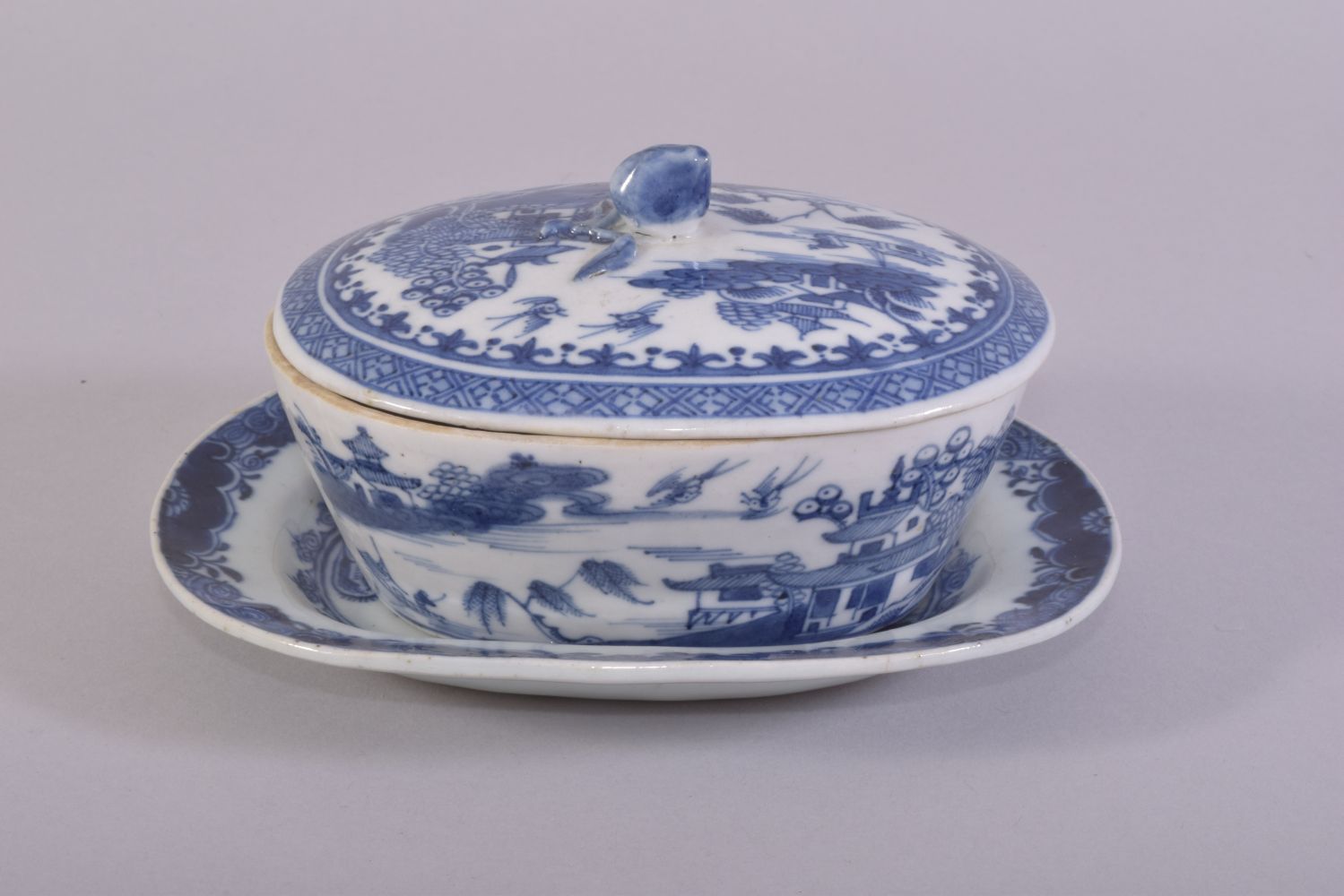 A CHINESE BLUE AND WHITE PORCELAIN BUTTER DISH AND SAUCER, painted with landscape scenes, the - Image 3 of 7