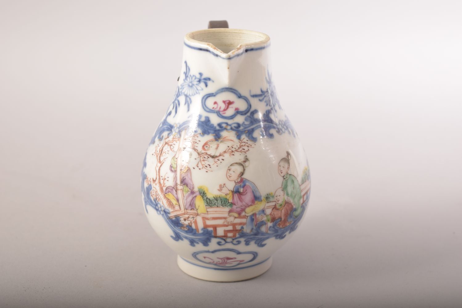 A SMALL CHINESE PORCELAIN JUG, painted with a panel of figures, mounted metal handle, (af), 11cm - Image 2 of 6