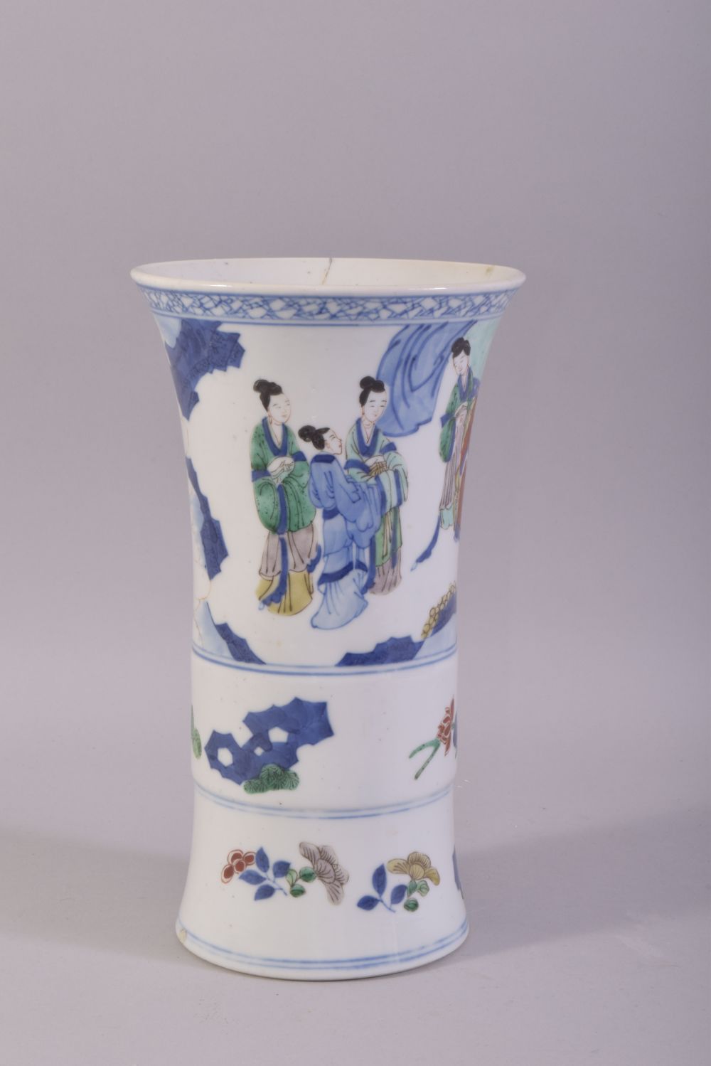 A CHINESE BLUE AND WHITE / FAMILLE VERTE PORCELAIN VASE, painted with figures and native flora, 23. - Image 4 of 6