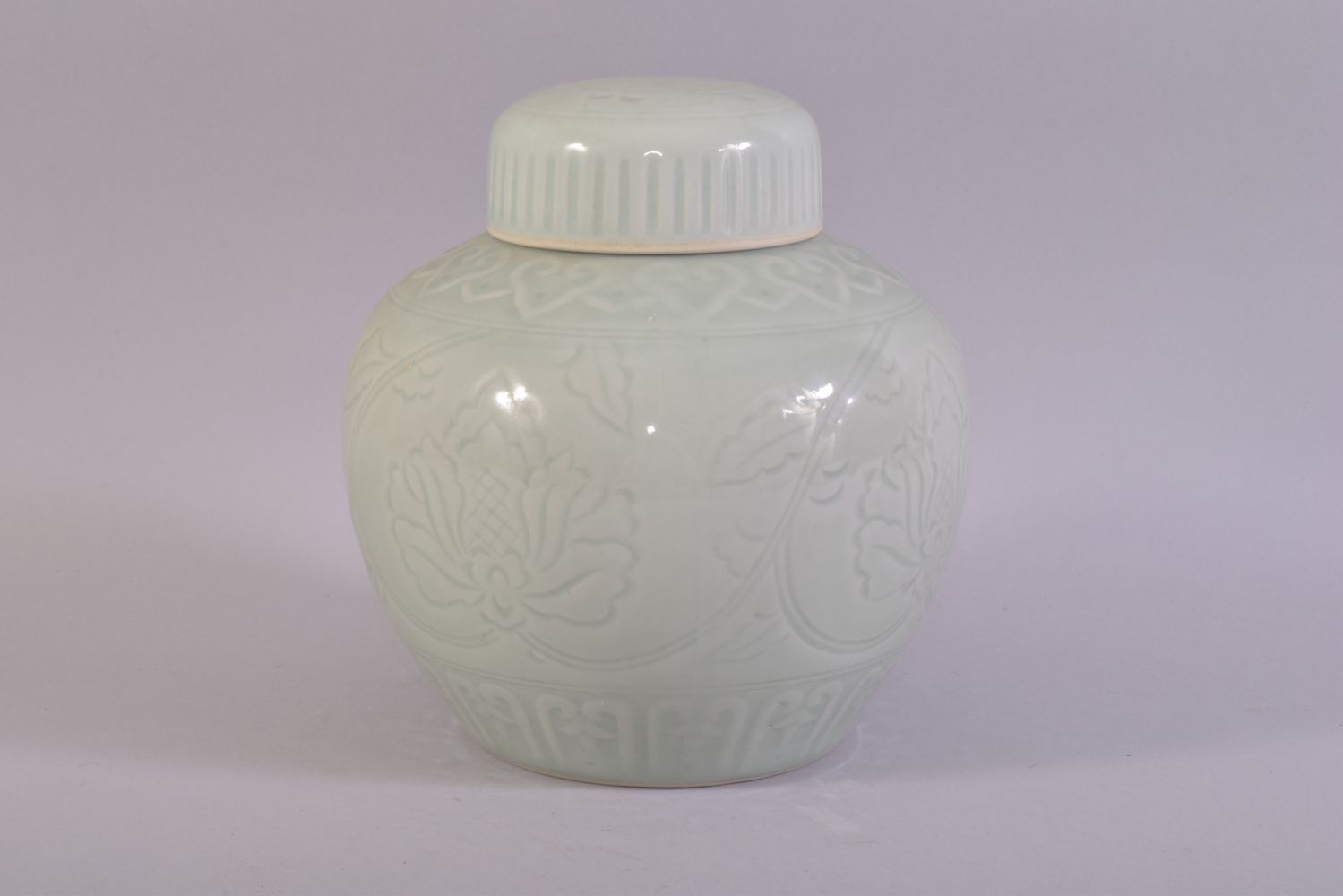 A GOOD CHINESE CELADON PORCELAIN JAR AND COVER, with incised floral decoration under glaze, 19.5cm - Image 4 of 9