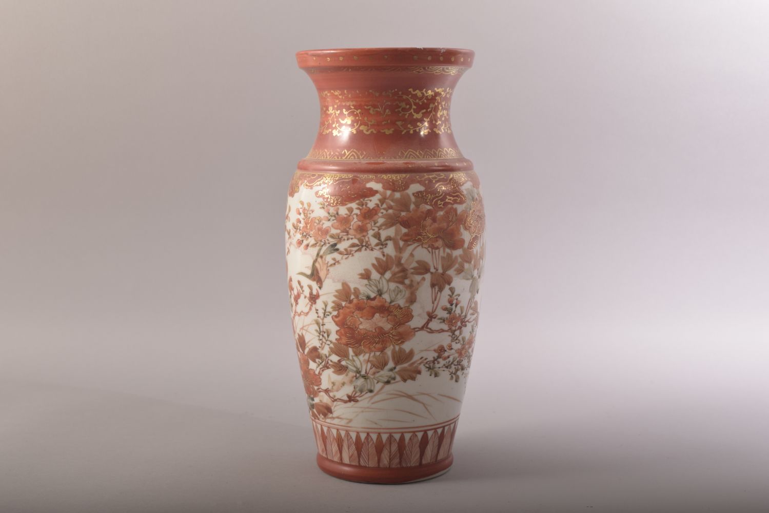 A JAPANESE KUTANI PORCELAIN VASE, painted with birds, native flora and gilt highlights, 30.5cm - Image 4 of 7