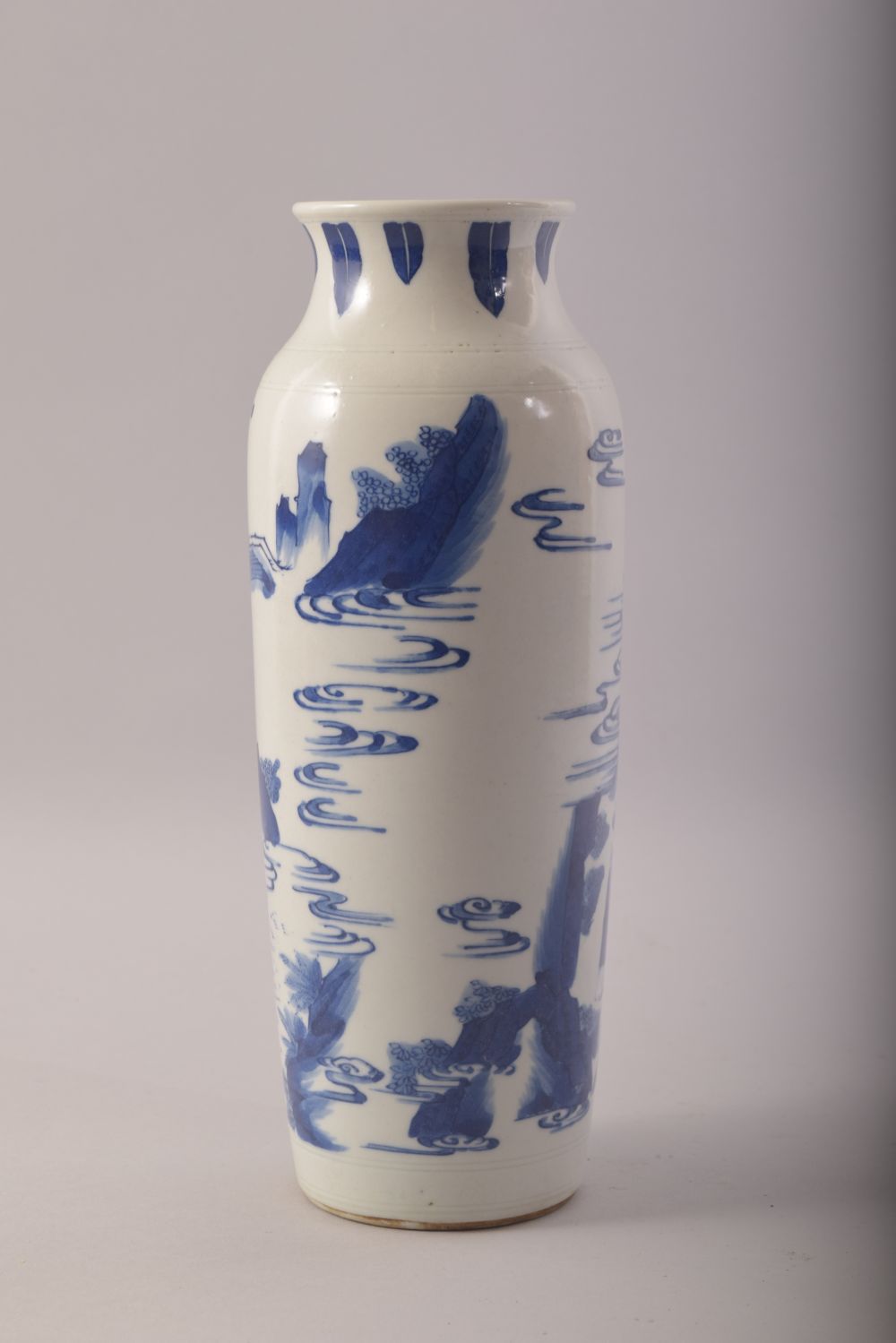 A GOOD CHINESE BLUE AND WHITE PORCELAIN IMMORTAL VASE, decorated with scenes of immortal figures - Image 3 of 6