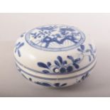 A CHINESE BLUE AND WHITE CIRCULAR BOX AND COVER, 12cm diameter.