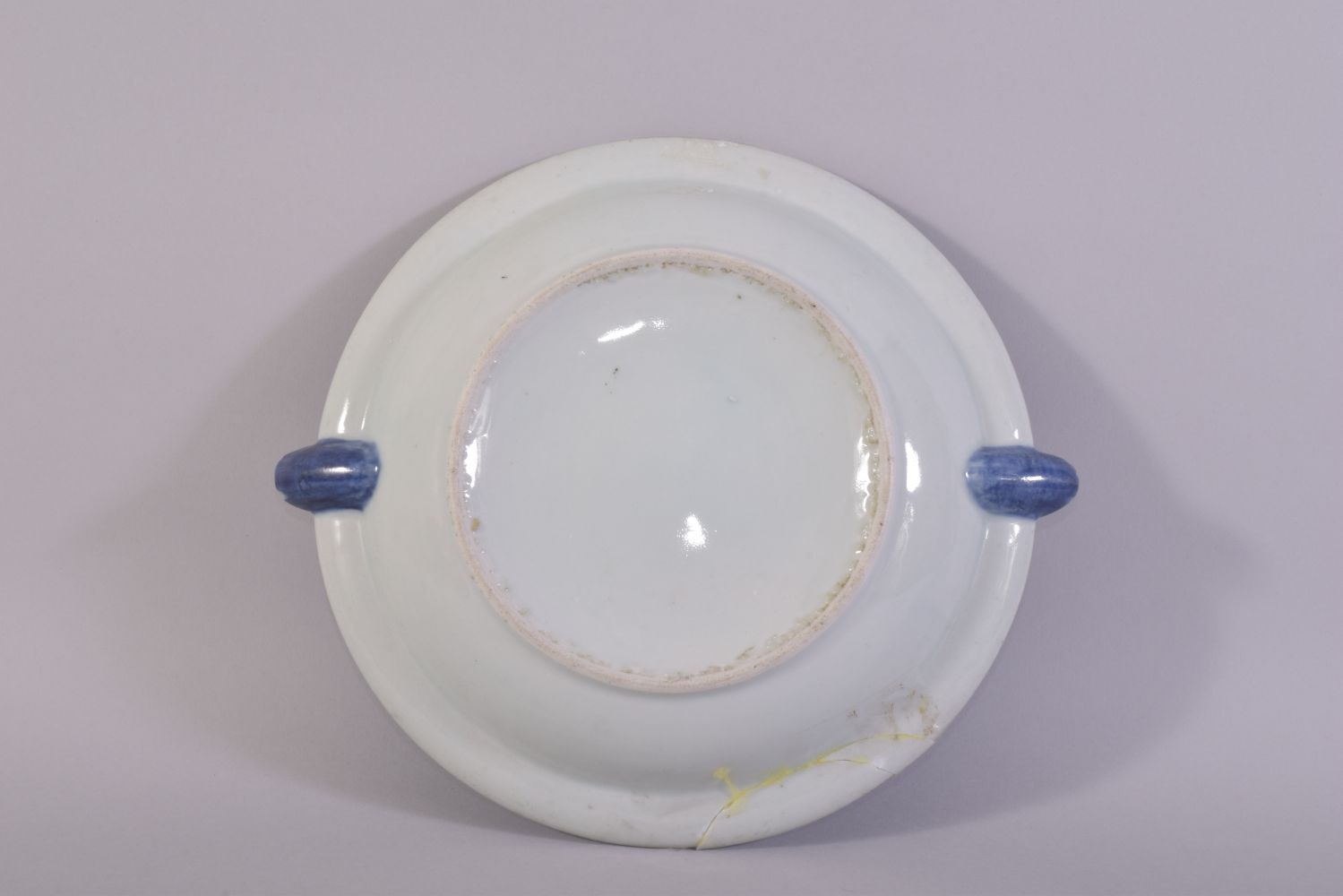 A CHINESE BLUE AND WHITE PORCELAIN WARMING DISH, painted with a landscape scene, 24.5cm. - Image 3 of 3