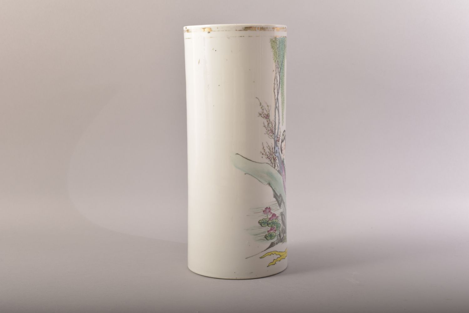 A CHINESE FAMILLE VERTE CYLINDRICAL PORCELAIN VASE, painted with two female figures and script, - Image 2 of 8