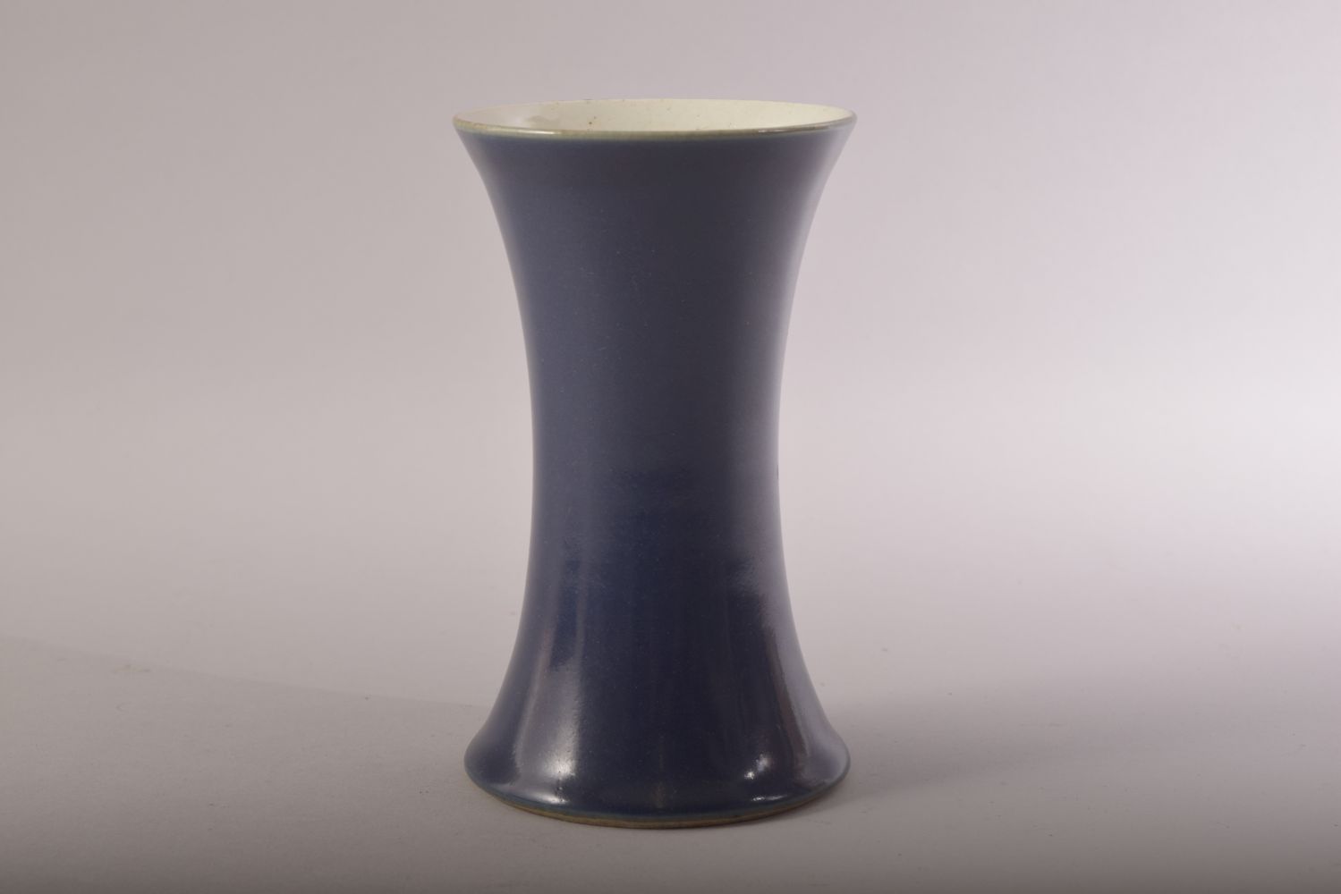 A CHINESE BLUE GROUND PORCELAIN VASE, 16cm high. - Image 3 of 6