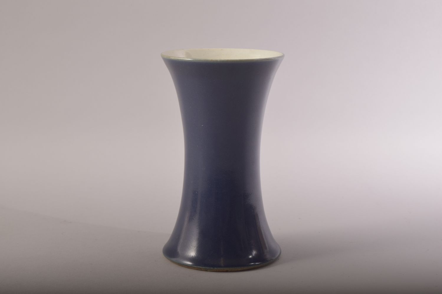 A CHINESE BLUE GROUND PORCELAIN VASE, 16cm high. - Image 2 of 6