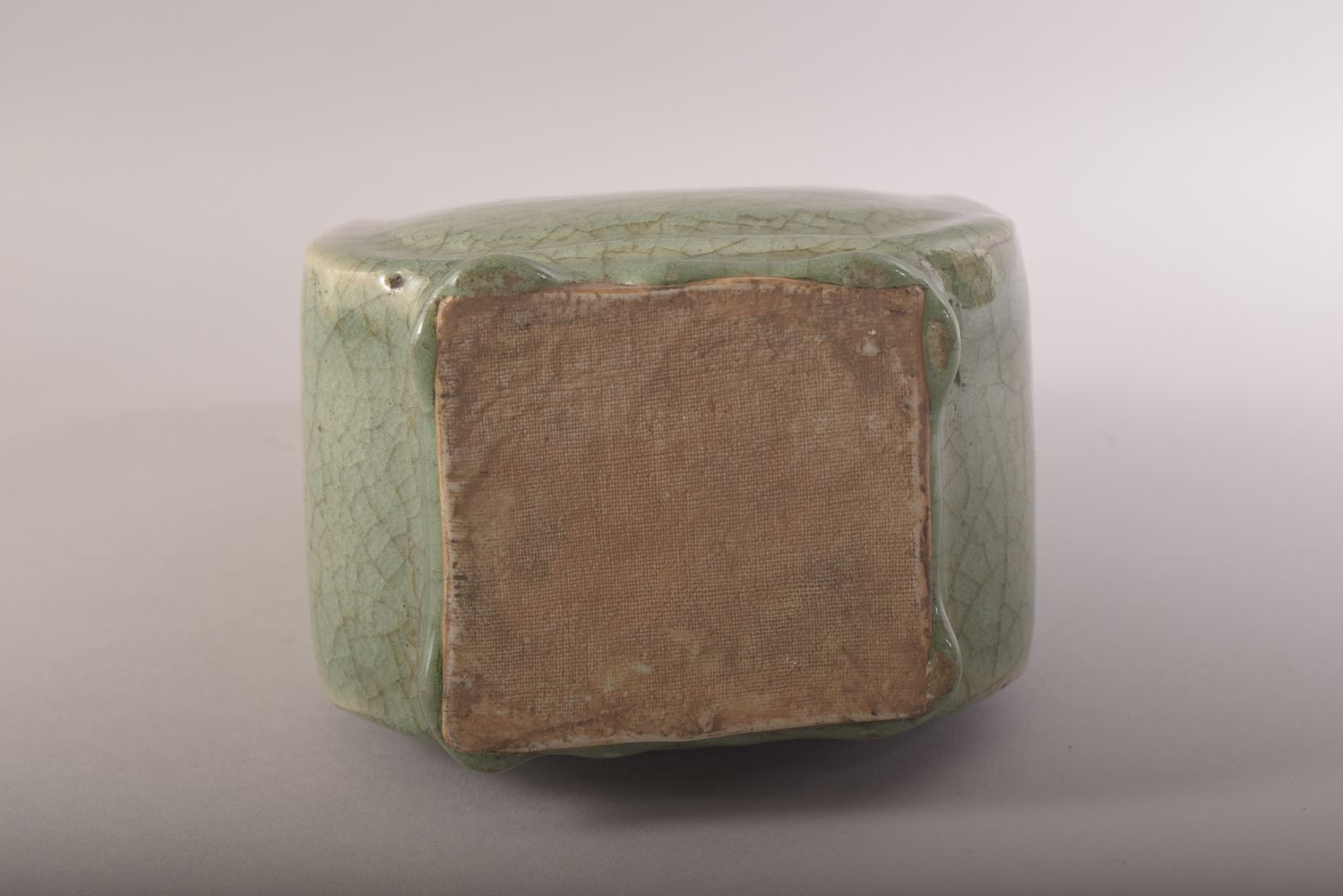 A CHINESE CELADON CRACKLE GLAZED WATER FLASK, 22cm high. - Image 6 of 6