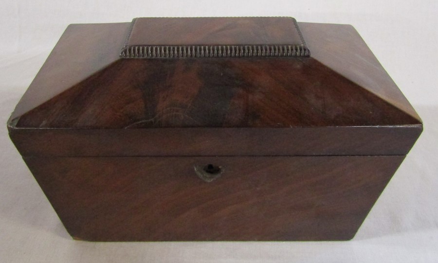 Wooden inlaid tea caddy with metal claw feet (missing interior lids) H 13 cm L 17.5 cm & sarcophagus - Image 2 of 8