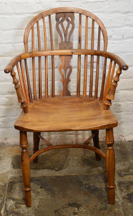 19th century yew wood Windsor chair with pierced splat & turned arm supports with crinoline