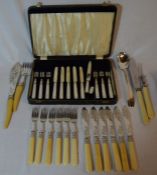 Cased silver plate fruit knives & forks (handle broken), 6 silver plate fish knives & forks etc