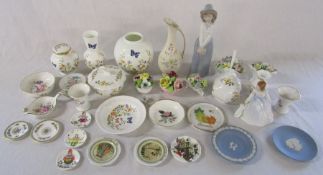 Assorted ceramics inc Royal Doulton Andrea figurine, Aynsley, Coalport, Wedgwood and Royal Crown