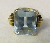 18ct gold 1940's aquamarine cocktail ring, approximately 15 ct, (15mm x 18 mm x 8 mm), size N, total