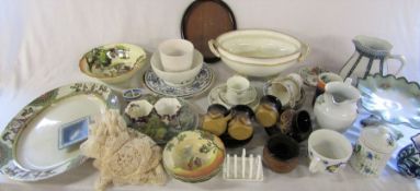 Quantity of assorted ceramics inc Royal Doulton, Wedgwood, Alvingham and Shelley (2 boxes)