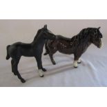 Beswick brown pony H 14 cm and black foal H 15 cm