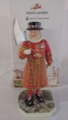 Boxed Royal Doulton Iconic London Beefeater figurine HN5362 H 25 cm