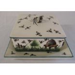 Griselda Hill Pottery Wemyss bee hive dish, lid and plate (plate L 18.5 cm, dish L 14.5 cm)