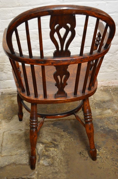 19th century yew wood Windsor chair with pierced splat & turned arm supports with crinoline - Image 3 of 6