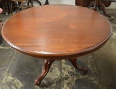 Victorian mahogany circular tilt top loo table diameter 112cm